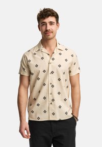 Рубашка с коротким рукавом Рубашка с коротким рукавом