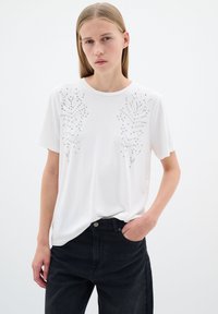 Футболка Футболка