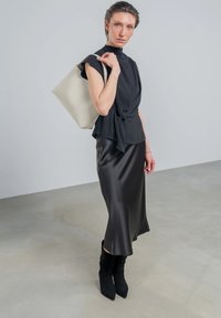 Кожаная сумка