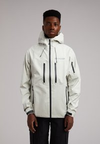 Куртка-дождевик