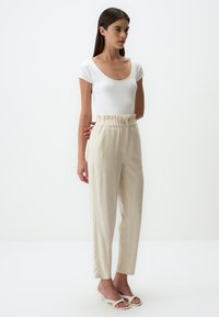 Прямые брюки