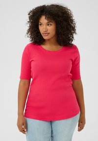 Футболка Футболка