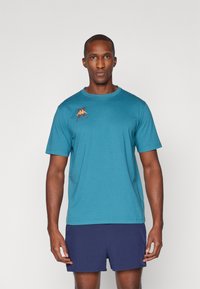 Спортивная майка