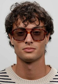 Солнечные очки