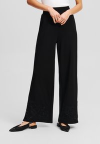 Спортивные штаны