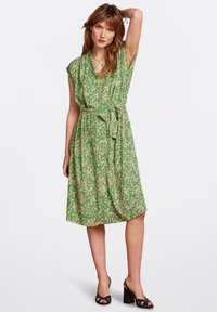 Летнее платье Летнее платье