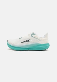 Беговые кроссовки