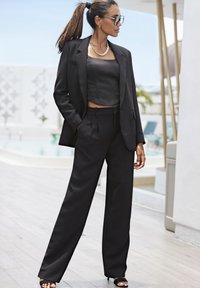 Широкие брюки Широкие брюки