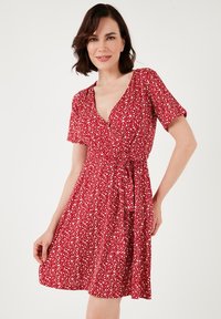 Летнее платье