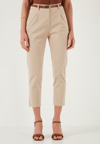 Узкие брюки