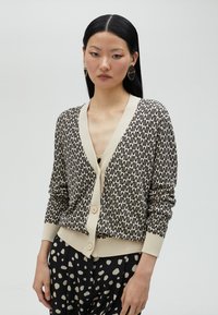 Кардиган Кардиган