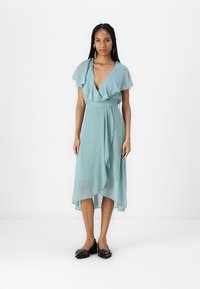 Коктейльное платье