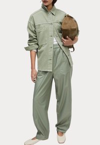 Брюки Брюки