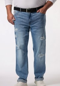 Прямые джинсы