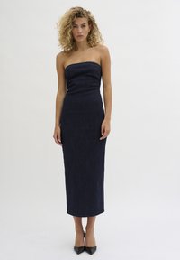 Джинсовое платье