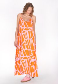 Летнее платье Летнее платье