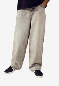 Джинсы Джинсы