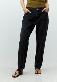 Прямые джинсы Прямые джинсы