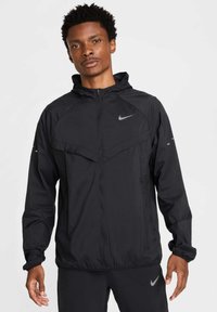 Куртка-дождевик