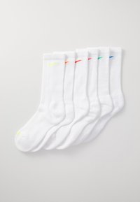 Спортивные носки