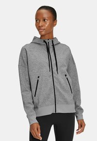 Спортивная толстовка