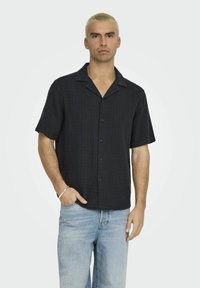 Рубашка с коротким рукавом