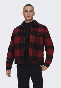 Зимняя куртка Зимняя куртка