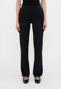 Широкие брюки Широкие брюки