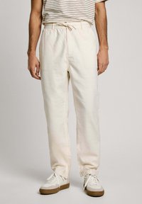 Льняные брюки