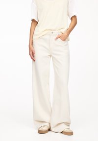 Прямые джинсы Прямые джинсы