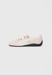 Спортивные балетки