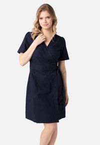 Короткое платье