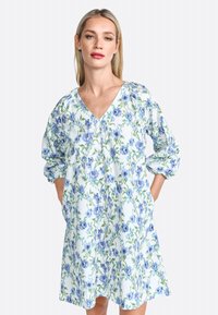 Платье Платье