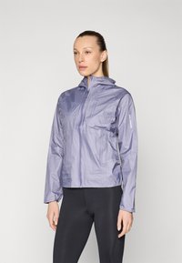 Спортивная куртка