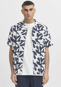 Рубашка с коротким рукавом Рубашка с коротким рукавом