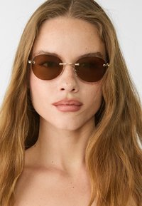 Солнечные очки