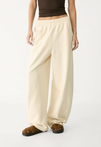 Спортивные штаны