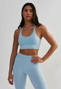 Бюстгальтер без косточек