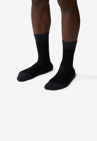 Спортивные носки