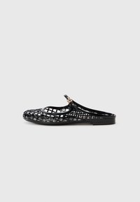 Шлепанцы Шлепанцы