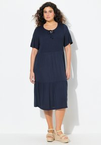 Летнее платье Летнее платье