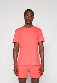 Спортивная майка