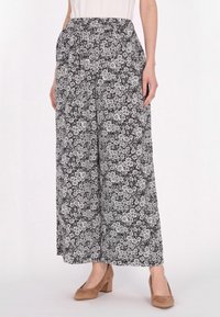 Широкие брюки