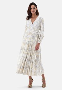 Летнее платье