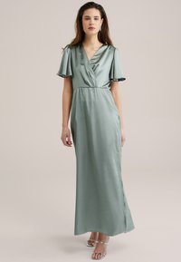 Летнее платье