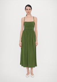 Летнее платье