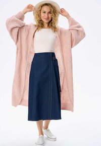 Длинный кардиган