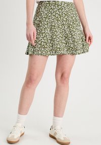 Юбка с воланами