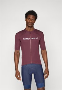 Спортивная форма