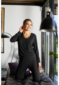 Майка Майка